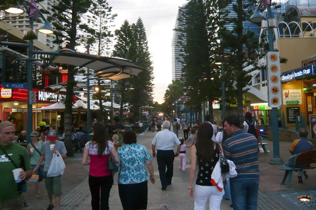 Close To Everything! Beautiful Hotel Studio'S, Sleeps 4 Gold Coast Esterno foto