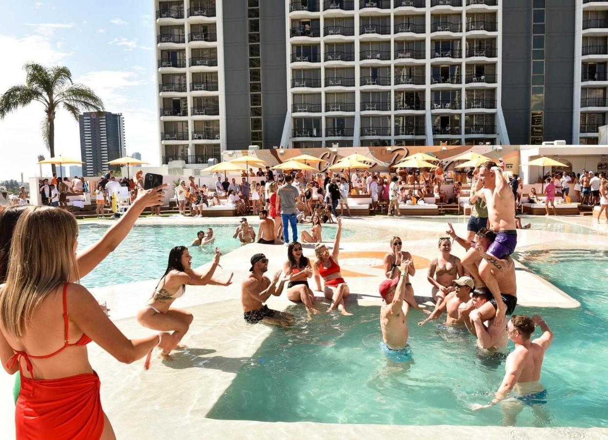 Close To Everything! Beautiful Hotel Studio'S, Sleeps 4 Gold Coast Esterno foto