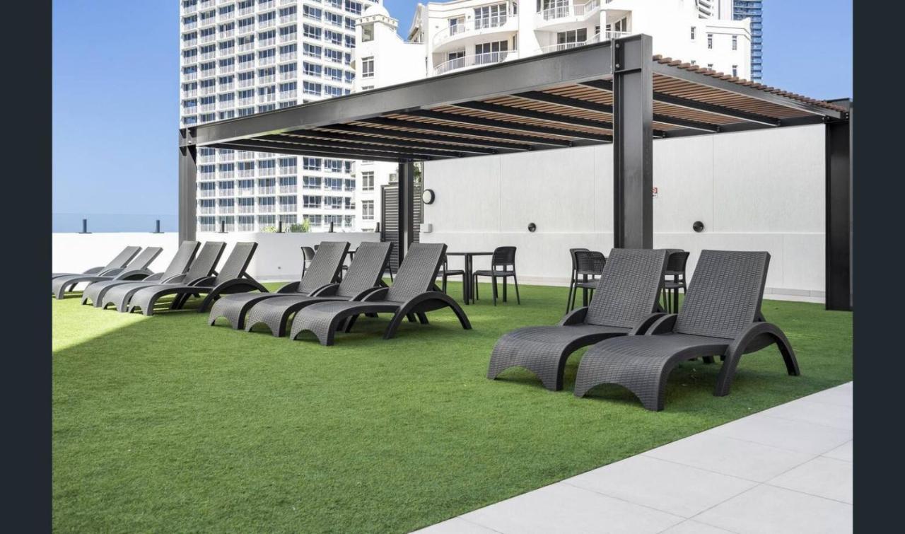 Close To Everything! Beautiful Hotel Studio'S, Sleeps 4 Gold Coast Esterno foto